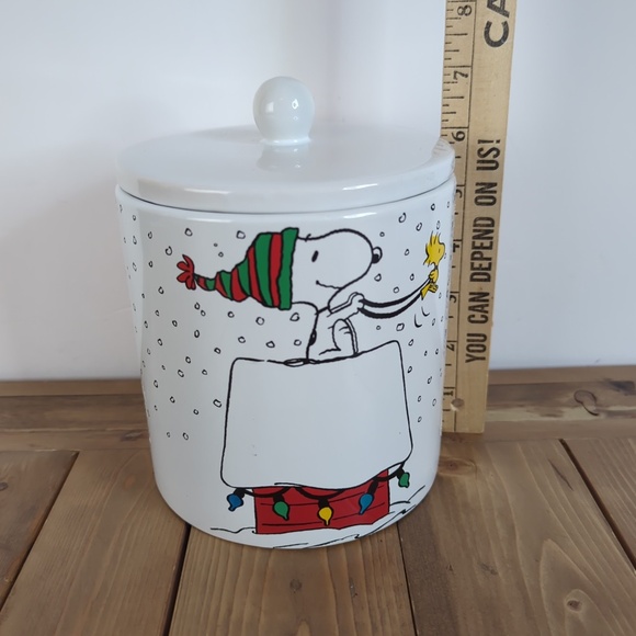 Snoopy Peanuts Christmas Holiday Cookie Treat Jar - Picture 5 of 7